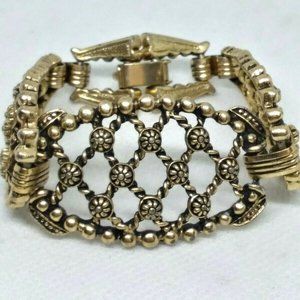 Gold Victorian Style Openwork Floral Bracelet Woven Cross Hatch Design